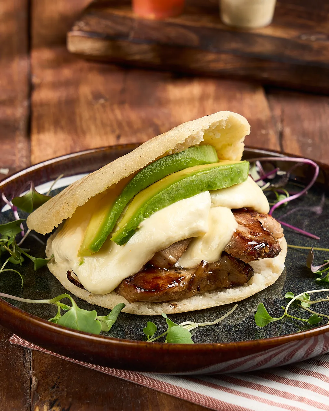 Arepa con aguacate de Pan Casero Café